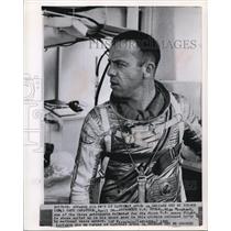1968 Wire Photo Alan Shepard suited up on his space gear - cvw06912