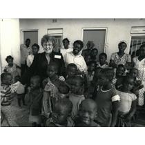 1987 Press Photo Rev. Joan Campbell U.S. WCC Leader in Lusaka Zambia,
