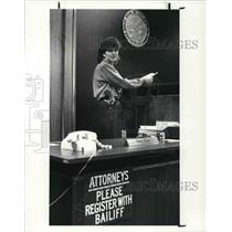 1987 Press Photo Kathleen R. Leishman, the Shaker Court bailiff - cva26728