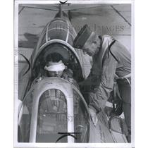1937 Press Photo Mich Two Persins Plane Road Drive Stan