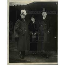 1925 Press Photo Sir Esme and Lady I. Howard, and Lord Cecil at White House Recp