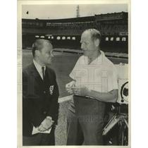 1964 Press Photo Bill Veeck with "Wide World" commentator Jim McKay - sbs00448