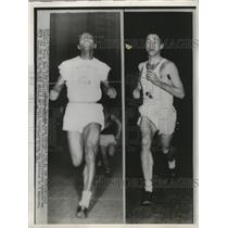 1954 Press Photo Reggie Pearman bests Mal Whitfield at Philadelphia track