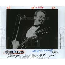 1986 Press Photo Phil Alvin playing guitar - noa14594