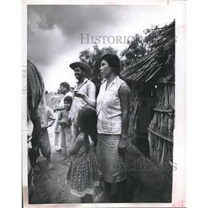1963 Press Photo Mexican-Fortunato Salazar Family in Alazan  - hca05740