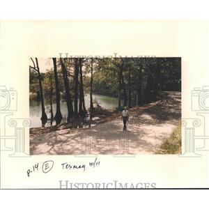 1992 Press Photo Raymond Czichos Owns the 7A Ranch Resort on the Blanco River TX