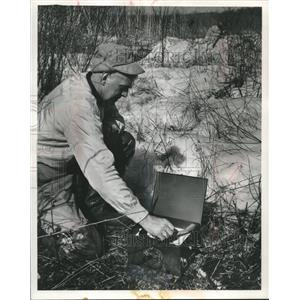 1959 Press PhotoThomas L Carpenter puts crow calling record on to attract birds