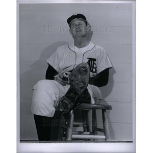 1959 Press Photo Bill Norman American outfielder coach