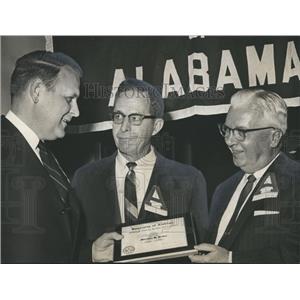 1964 Press Photo Mortimer Jordan, Ernie Gaston honored by Gilbert Carpenter