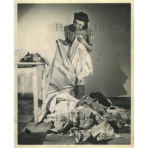 1943 Press Photo Laundry - RRW35983