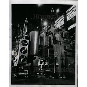 1952 Press Photo High Voltage Giant Sharon 250-ton High - RRW23525