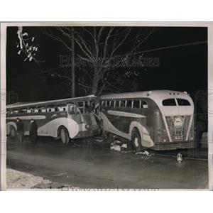 1939 Press Photo Nine People Injured in Head-On Collision Between Two Buses