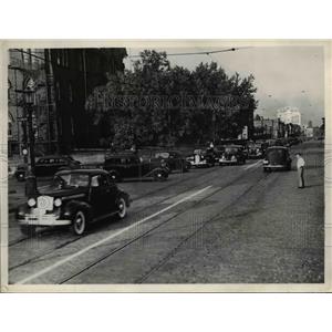 1939 Press Photo Traffic at Detroit Avenue and West 49th - nee29408