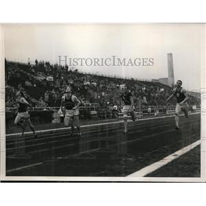 1938 Press Photo Adrian Talley wins 100 yard dash at IC4A in NYC, W Greer