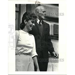 1983 Press Photo Allen Friedman and wife Nancy leaves Federal Court on his lunch