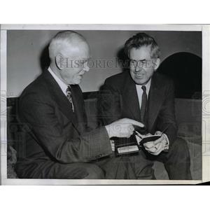 1944 Press Photo Clark Griffith presents Henry Wallace with annual baseball pass