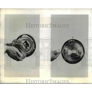 1939 Press Photo Replacing Sealed Beam Car Head Lamp Unit - nef20686