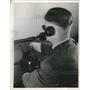 1952 Press Photo World War II veteran uses special telephone he helped develop
