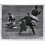 1955 Press Photo Pitcher Bob Porterfield crosses home plate w/ Washington's