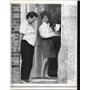 1968 Press Photo Seabrook Tex Mrs Harriet Eisele & florist Mrs M Miller