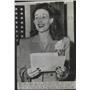 1952 Press Photo Actress Wendy Barrie Becomes American Citizen - ftx02504