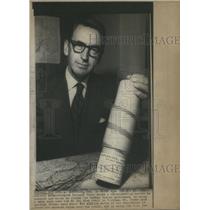 Press Photo Meteorologist Bernard Power Inventor Cloud Seeding Device