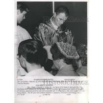 1969 Press Photo Rev. Capt. Charles J. Liteky Jr. Catholic chaplain awarded