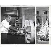 1961 Press Photo Charles Querfeld with Space Gun at Missile meteorology Lab Army