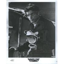 Press Photo David Selby on a boat, "Raise The Titanic" - RRS48373
