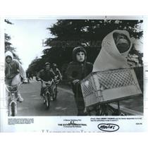 1985 Press Photo Extra Terrestrial Film Fiction Science - RRS03803