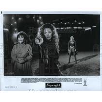 1984 Press Photo Faye Dunaway Brenda Vaccaro Helen Slater Actress Supergirl Film