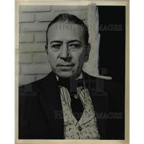 1957 Press Photo George Raft as Bouncer in Around the World in 80 Days