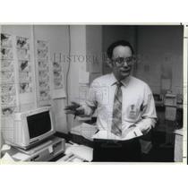 1989 Press Photo Meteorologist Richard Heim