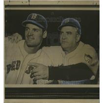 1951 Press Photo Walt Dropo with Red Sox baseball Manager Steve O'Neill