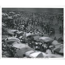 1969 Press Photo Galveston, Texas, Stewart Beach is Packed with People