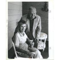 1988 Press Photo Polio victim Nancy Drew and her husband Roger.
