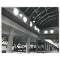 1991 Press Photo Concourse C at Birmingham Municipal Airport - abna25486