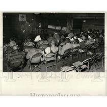 1986 Press Photo Curfew Detroit Javinile violator Gym
