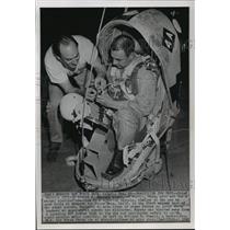 1962 Press Photo Test Pilot and Technician Practice with Steel Safety Cocoon