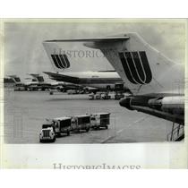 1985 Press Photo United Airlines Pilots Strike Chicago - RRX66611