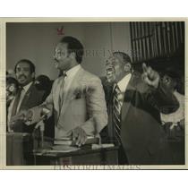 1985 Press Photo Reverend Jesse Jackson and Albert Turner Speak at Selma Rally