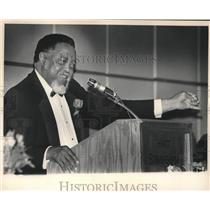 1985 Press Photo Hosea Williams, Leader, Speaking at Civil Rights Reunion