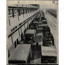 1946 Press Photo St. Paul Minnesota Pigs Market Traffic - RRX73887