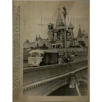 1967 Press Photo Moscow's Kremlin Bridge and St. Basil - RRX70039