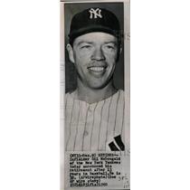 1960 Press Photo Gil McDougald Infielder Baseball - RRW73657