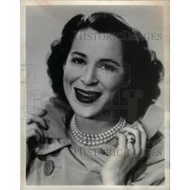 1967 Press Photo Kitty Carlisle George Bush State Medal - RRX57305
