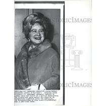 1966 Press Photo Queen Mother Elizabeth Undergoes Opera - RRW32385