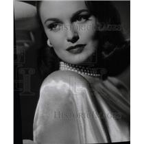 1947 Press Photo Dorothy Hart American screen actress - RRW79041