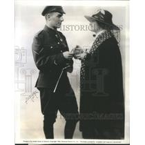 1944 Press Photo Copy Sophia Tucker Gives Corporal Darby Holmes A Package