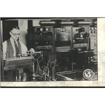 1928 Press Photo Movie Wire Apparatus